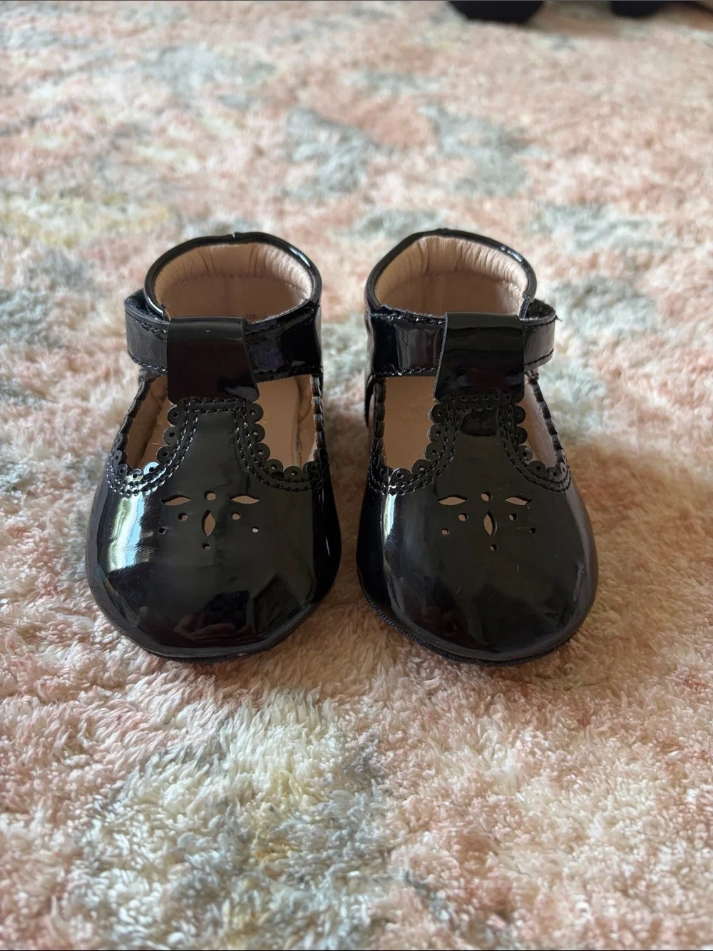 Sofia Grainge Classic Patent T-Strap Kids Shoes in Black